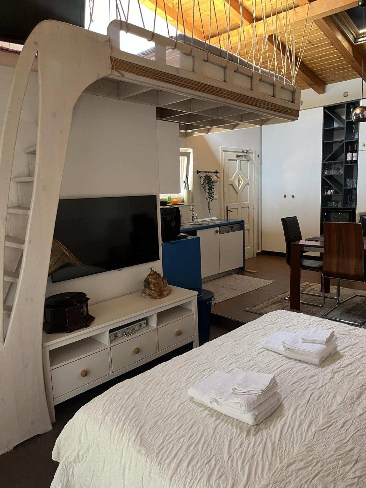 Small House Nea In City Center-With Free Parking Pula Exterior photo