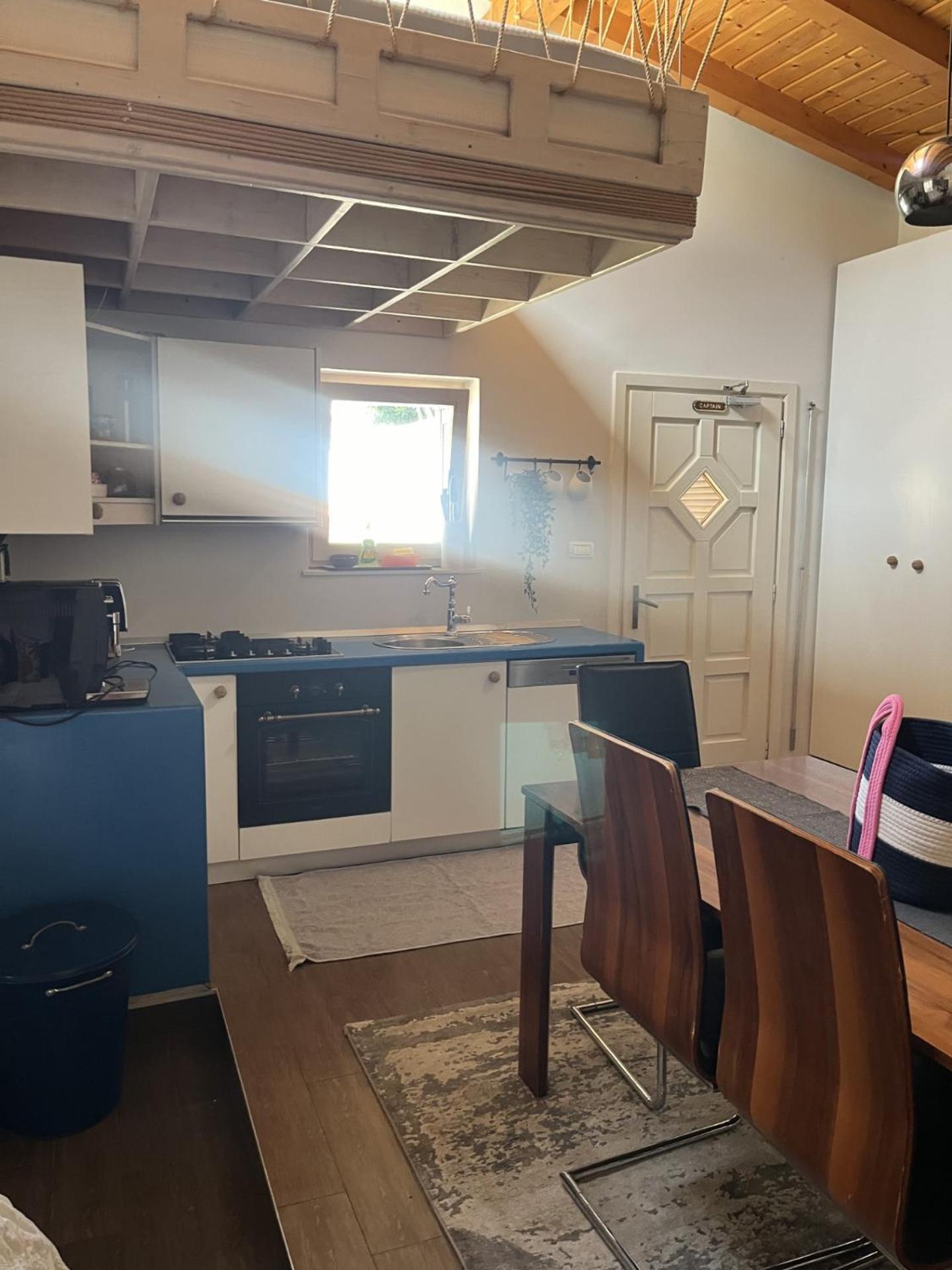 Small House Nea In City Center-With Free Parking Pula Exterior photo